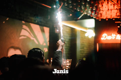 Janis Roma, foto 1