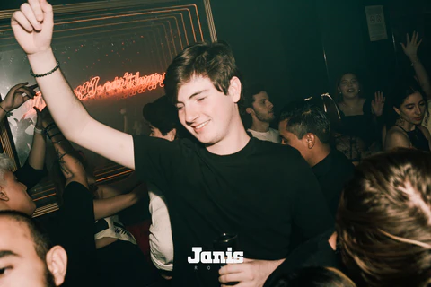 Janis Roma, foto 6